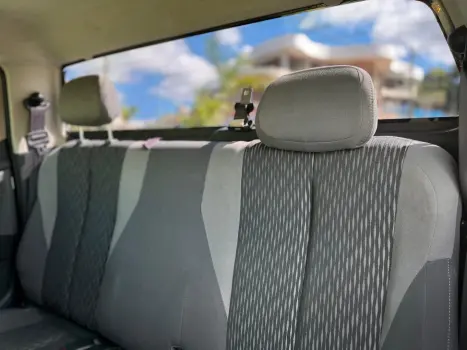 S10 2.4 MPFI LT 4X2 CD 8V FLEX 4P MANUAL