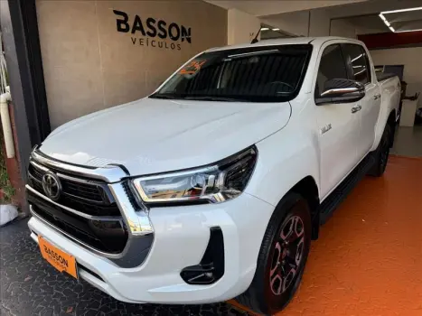 Toyota HILUX 2.8 D-4d Turbo CD SRX 4X4 4 portas