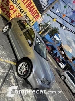 GOLF 1.6 MI Black & Silver 8V