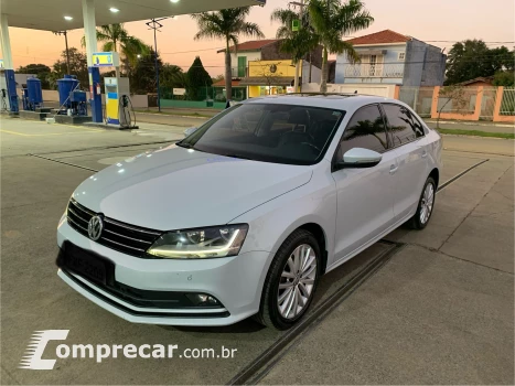 Volkswagen JETTA 1.4 16V TSI Comfortline 4 portas
