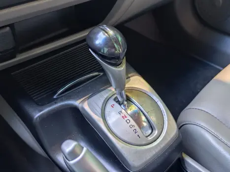 CIVIC 1.8 LXS 16V GASOLINA 4P AUTOMÁTICO