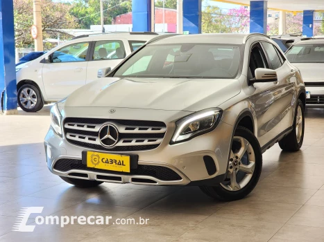 Mercedes-Benz GLA 200 1.6 CGI Advance 16V Turbo 4 portas