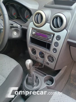 FIESTA 1.6 MPI Hatch 8V