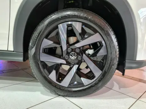 TERA HIGH 1.0 170 TSI FLEX 5P AUT.