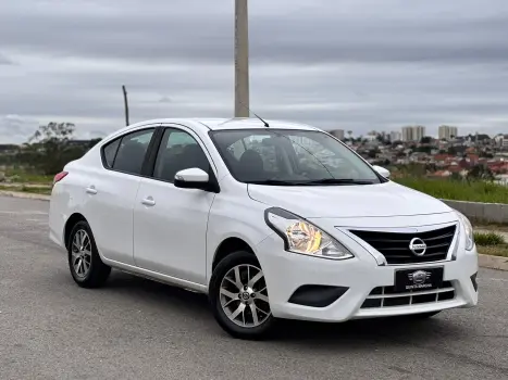 NISSAN Versa 1.6 16V SV (Flex) 4 portas