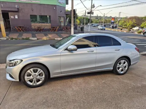 Mercedes-Benz C 180 1.6 CGI Avantgarde 4 portas