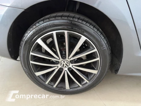 JETTA Highline 2.0 TSI 16V 4p Tiptronic