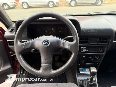 KADETT 1.8 EFI GL 8V