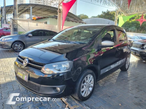Volkswagen FOX 1.6 MI ROCK IN RIO 8V 4 portas