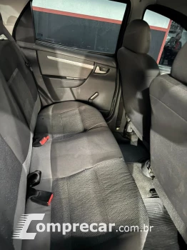 CELTA 1.0 MPFI LT 8V