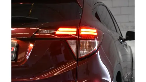 HR-V - 1.8 16V TOURING 4P AUTOMÁTICO