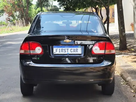 CLASSIC 1.0 MPFI LS 8V FLEX 4P MANUAL