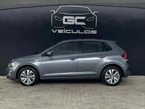 Volkswagen POLO 1.0 200 TSI COMFORTLINE AUTOMÁTICO 4 portas
