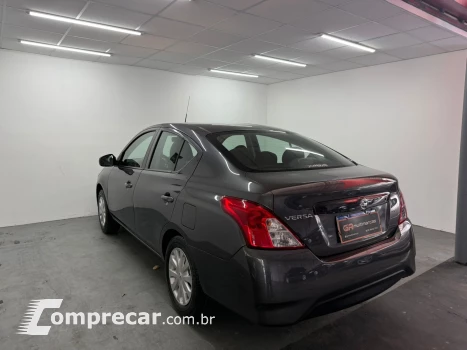 VERSA 1.0 12V FlexStart 4p Mec.