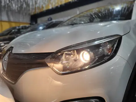 CAPTUR Intense 2.0 16V Flex 5p Aut.