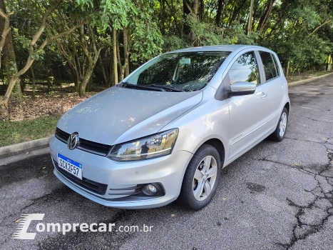 Volkswagen FOX 1.6 MI Comfortline 8V 4 portas