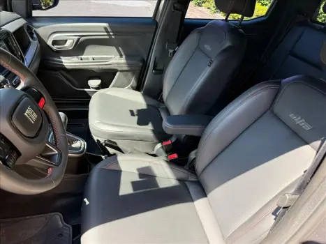 STRADA 1.0 Turbo 200 Ultra CD