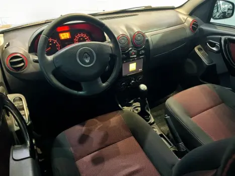 SANDERO - 1.6 STEPWAY 8V 4P MANUAL