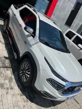 Fiat TORO 2.0 16V Turbo Ranch 4WD AT9 4 portas