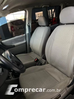 ZAFIRA 2.0 MPFI Elegance 8V