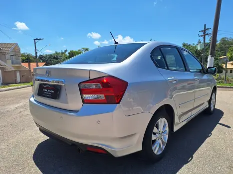 CITY 1.5 LX Sedan 16V