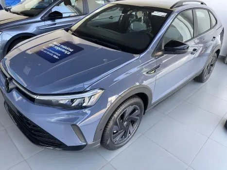 Volkswagen NIVUS 1.0 200 TSI Highline 4 portas