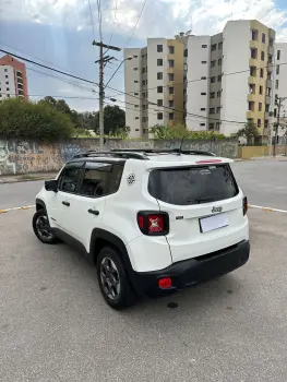 RENEGADE 1.8 16V Longitude