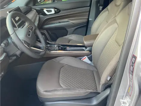 COMMANDER 2.2 TURBO DIESEL OVERLAND AT9