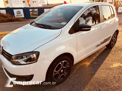 Volkswagen FOX 1.6 MI I-motion 8V 4 portas