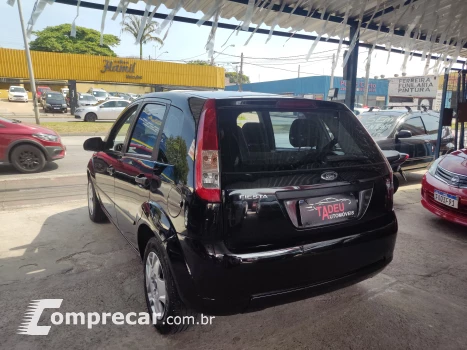 FIESTA 1.6 MPI Class Hatch 8V