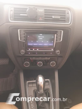 Jetta 1.4 16V 4P TSI CONFORTLINE AUTOMÁTICO