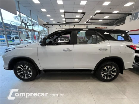 HILUX SW4 2.8 D-4d Turbo Diamond 7L 4X4