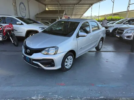Toyota ETIOS X Sedan 1.5 Flex 16V 4p Mec. 4 portas