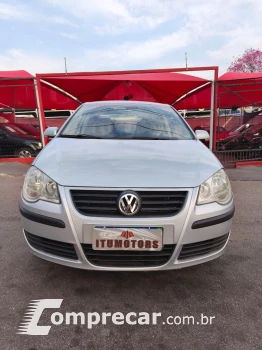 Volkswagen Polo Sedan 1.6 4P 4 portas