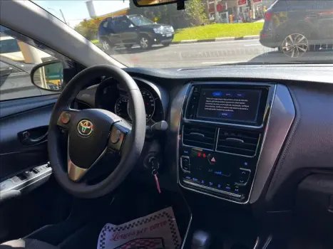 YARIS 1.5 16V Sedan XL