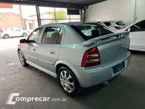 ASTRA 2.0 MPFI Advantage 8V