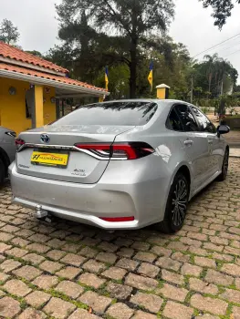 COROLLA 1.8 VVT-I Hybrid Altis Premium
