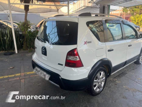 LIVINA 1.6 X-gear 16V