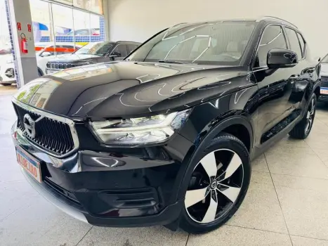 Volvo XC 40 T4 MOMENTUM 4 portas