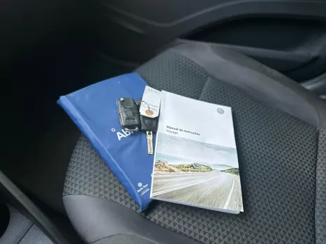 VOYAGE 1.0 12V MPI TOTALFLEX 4P MANUAL