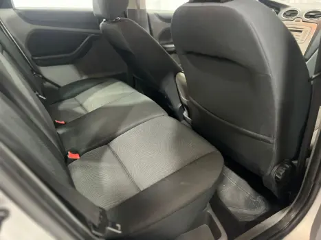 Focus Sedan 2.0 16V 4P GLX FLEX AUTOMÁTICO