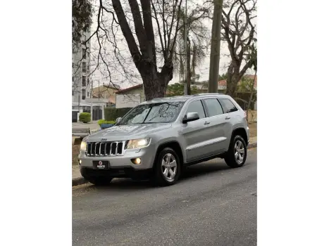 JEEP GRAND CHEROKEE 3.6 LAREDO 4X4 V6 24V GASOLINA 4P AUTOMÁTICO 5 portas