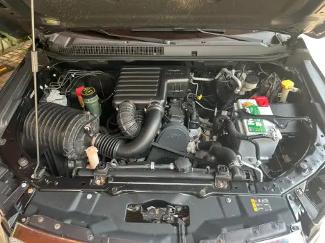 S10 2.4 LT 4X2 CD 8V