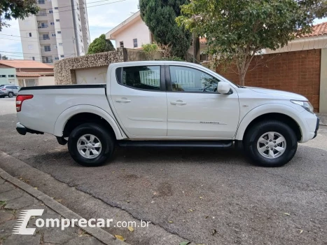 L200 TRITON 2.4 16V Turbo GLS CD 4X4