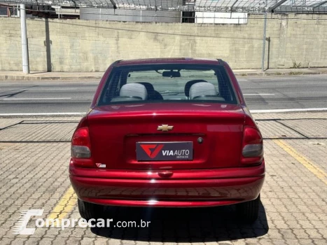 CLASSIC - 1.0 MPFI VHCE 8V 4P MANUAL