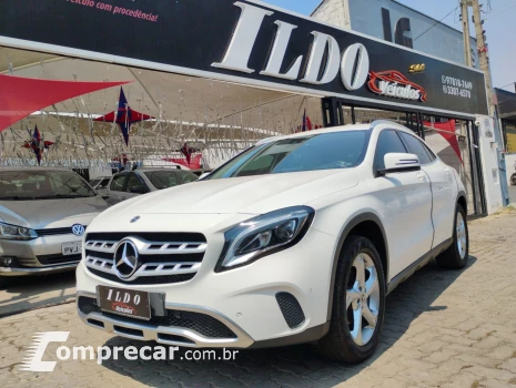 Mercedes-Benz GLA 200 1.6 CGI Advance 16V Turbo 4 portas