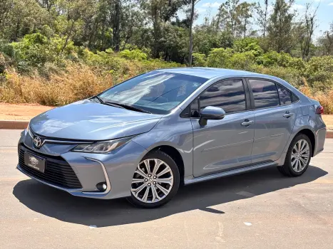 Toyota Corolla XEi 2.0 Dynamic Force (Flex) (Aut) 4 portas