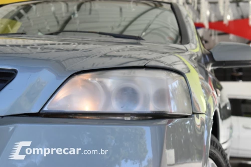 ASTRA 2.0 MPFI CD Sedan 8V