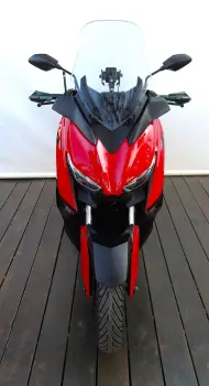 YAMAHA XMAX 250 ABS