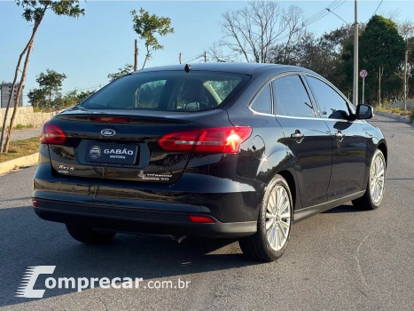 FOCUS 2.0 TITANIUM PLUS FASTBACK 16V FLEX 4P POWERSHIFT